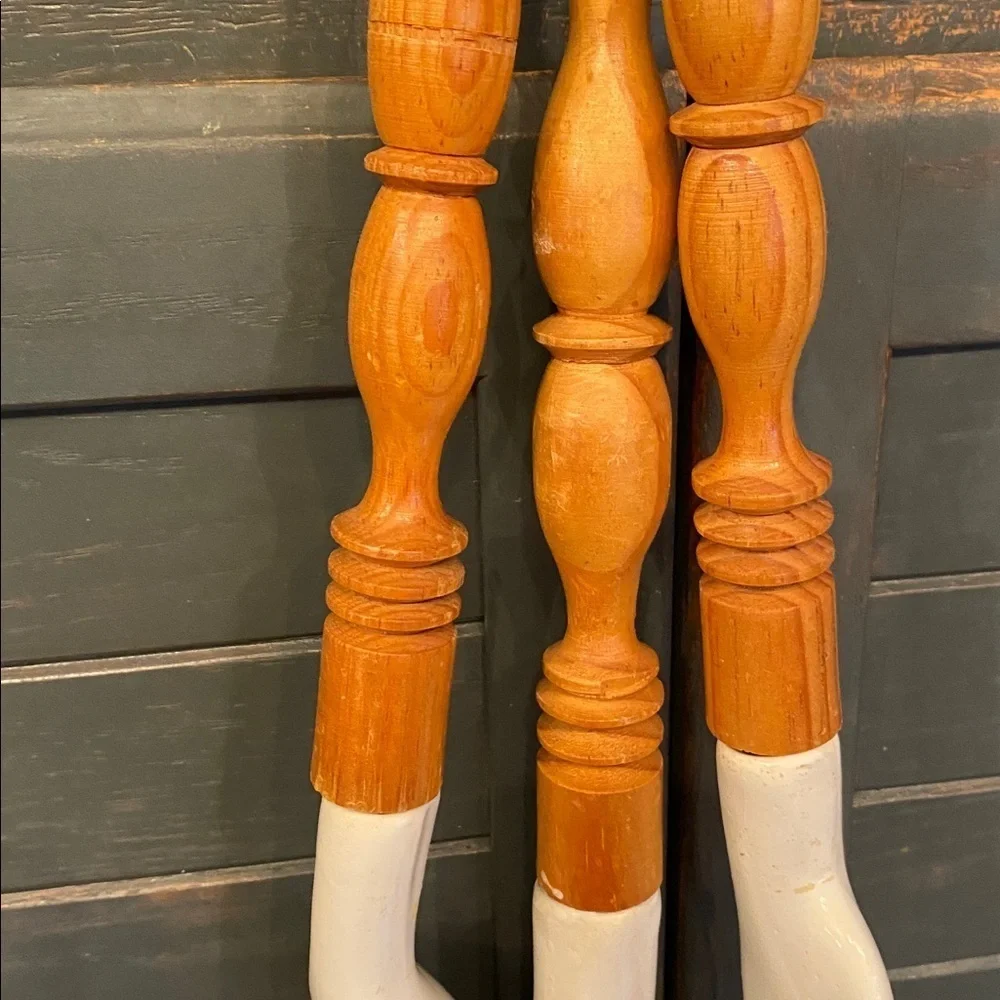 Vintage Wooden Utensil Set with Floral Design - Picture 14 of 16